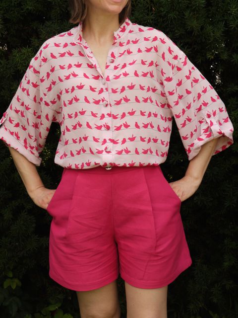 Ralph Pink Kimono Tabard shirt in silk crepe de chine and Burdastyle shorts in cotton/linen.